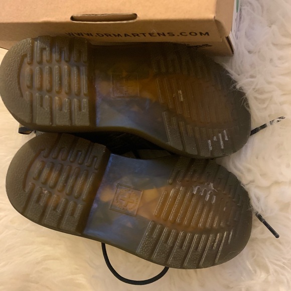 Toddler doc martens - Picture 4 of 7